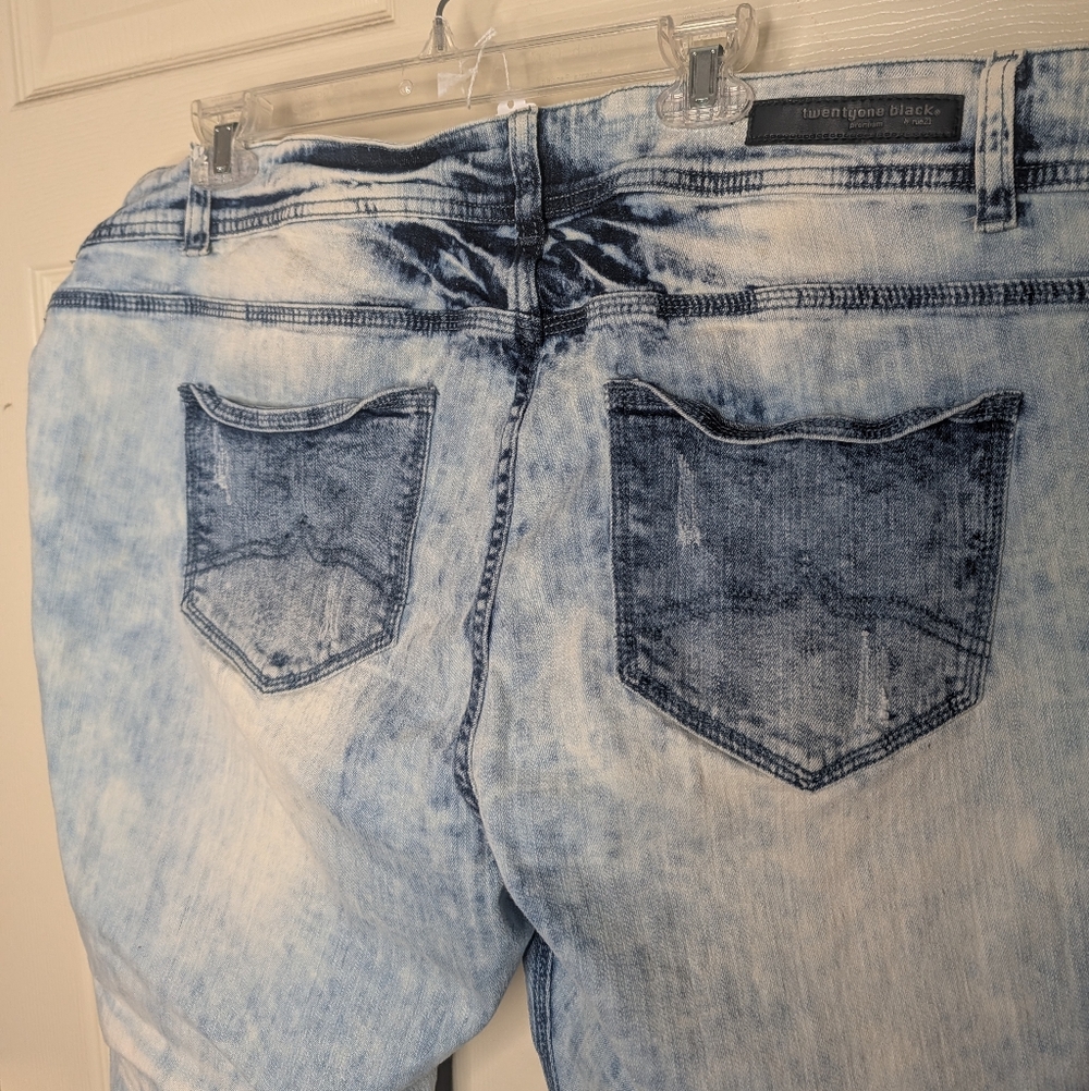 # 8 - twenty-one black Jeans Stylish Distressed Blue Jeans With Bling Buttons - Picture 10 of 10